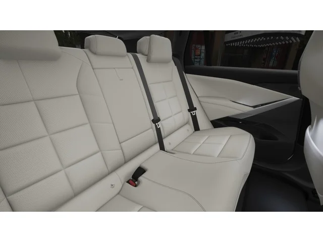 New 2027 Mineral White Metallic BMW  image 12