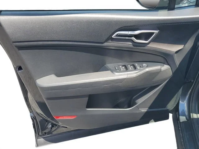 Used 2023 Gravity Gray Kia LX image 8