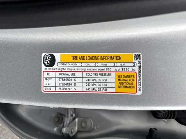 Used 2022 Quicksilver Metallic GMC Elevation image 35