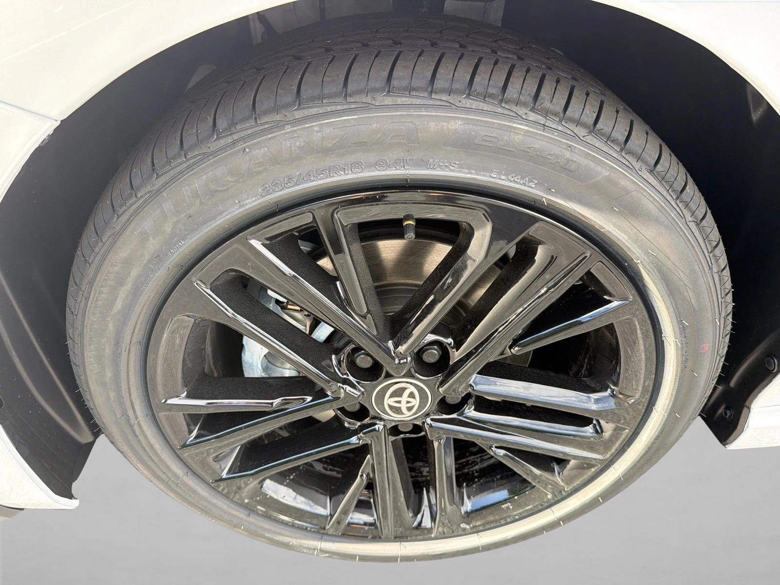 New 2026 Ice Cap Toyota SE image 11