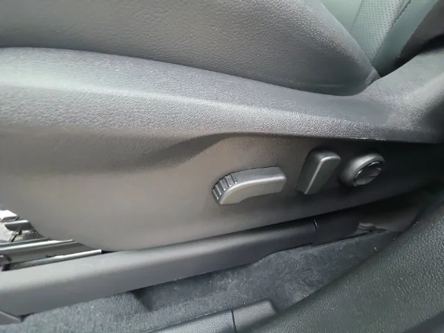 Used 2025 Silver Subaru Limited image 12