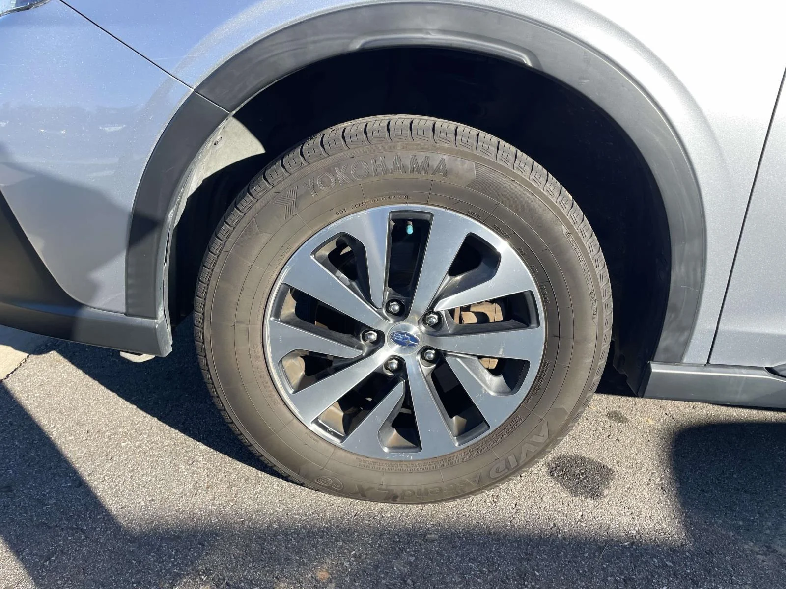 Used 2020 Ice Silver Metallic Subaru Premium image 5
