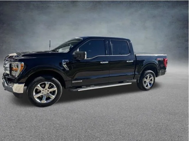 Used 2023 Black Ford XLT image 2