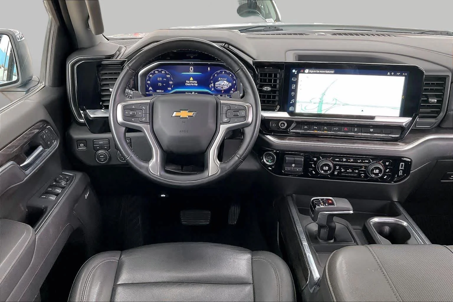 Used 2025 Summit White Chevrolet LTZ image 4
