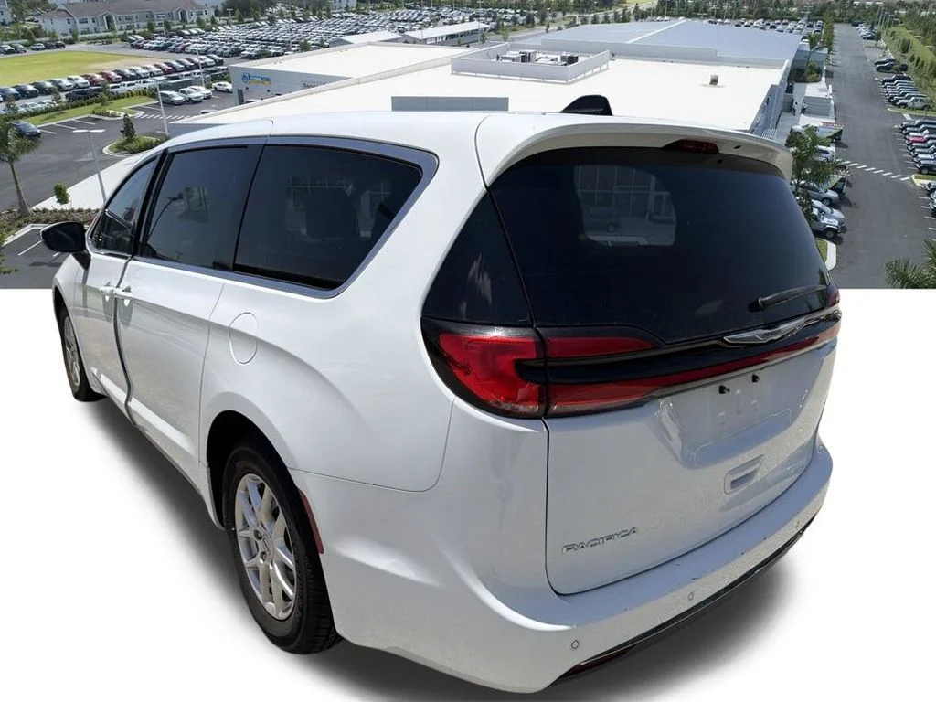 Certified Used 2023 White Chrysler Touring L image 4