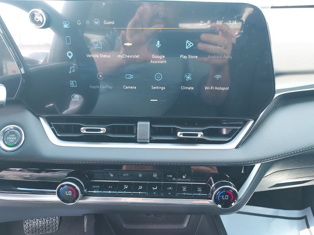 New 2027 Mosaic Black Metallic Chevrolet LT image 18