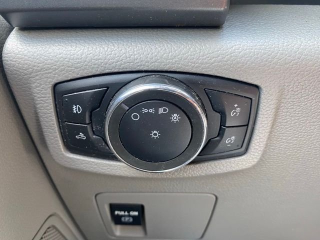 Used 2020 Gray Ford XLT image 24