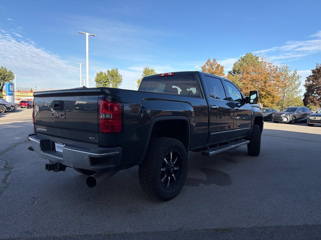 Used 2017 Dark Slate Metallic GMC SLT image 9