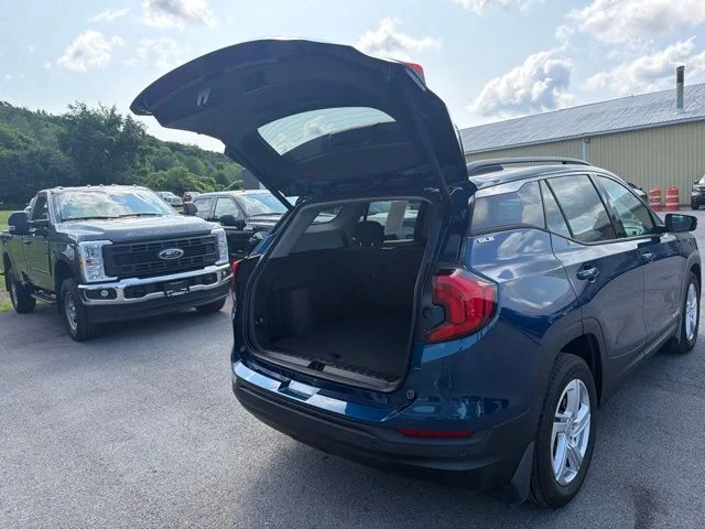 Used 2019 Blue Emerald Metallic GMC SLE image 51