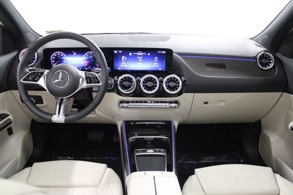 Used 2026  Mercedes-Benz GLA 250 image 31