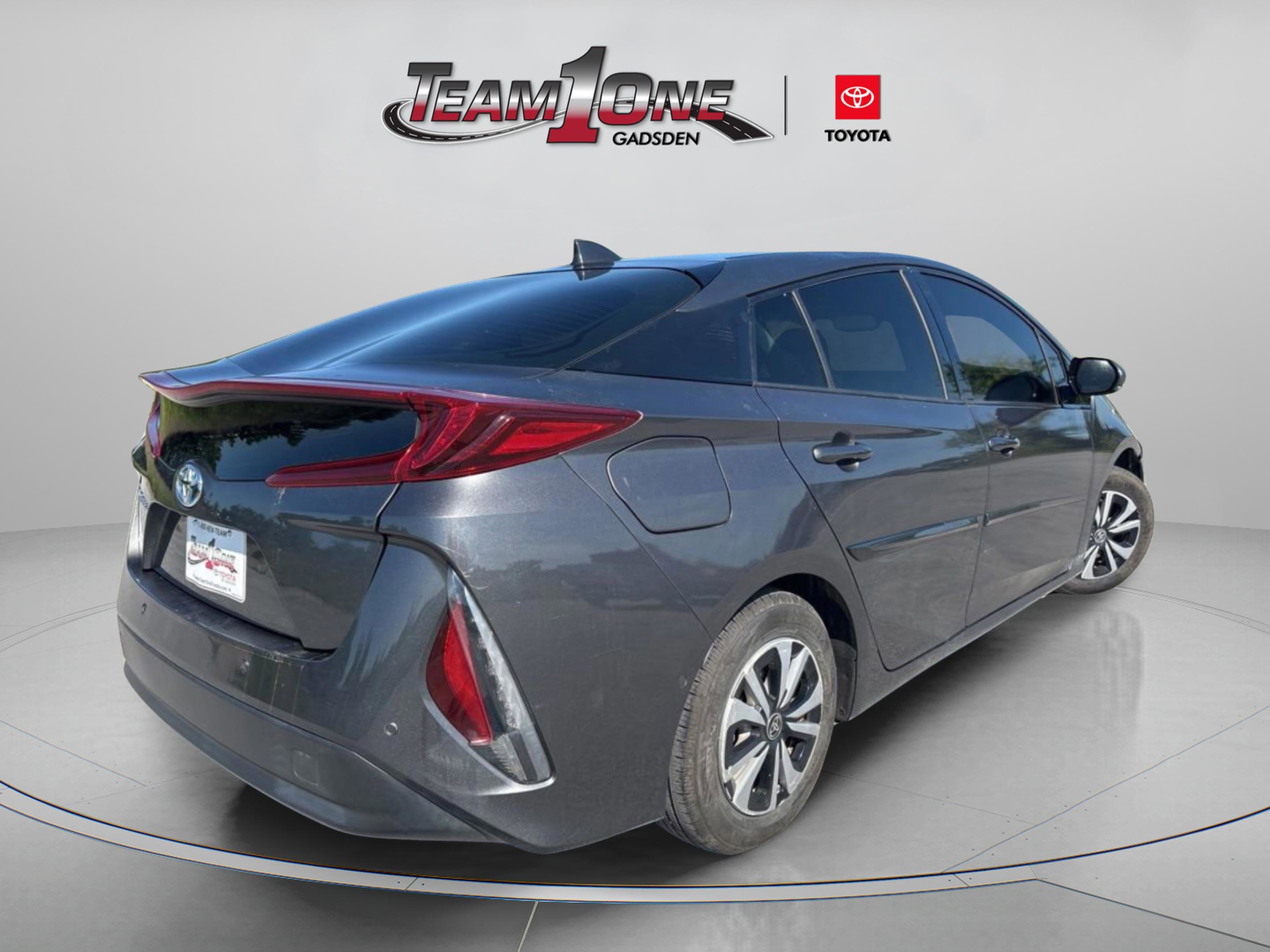 Used 2017 Magnetic Gray Metallic Toyota Advanced image 6