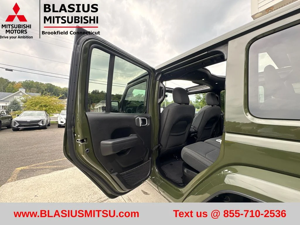 Used 2024 Green Jeep Sport S 4xe image 36