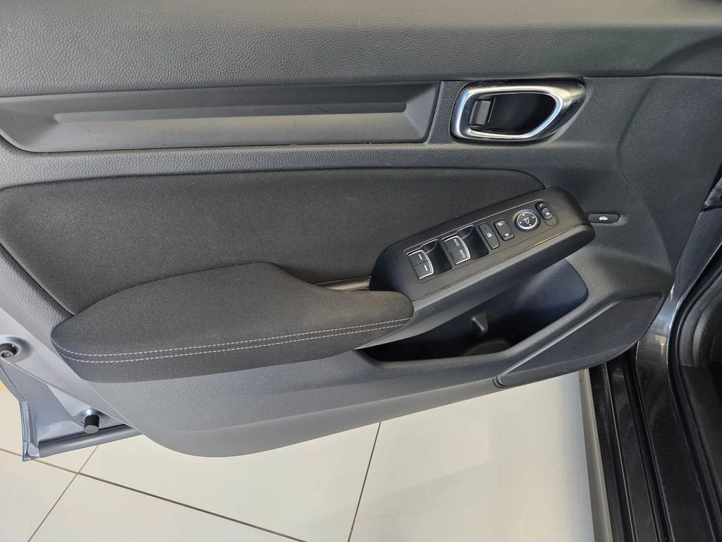 2025 Honda Civic Sport - Photo 11
