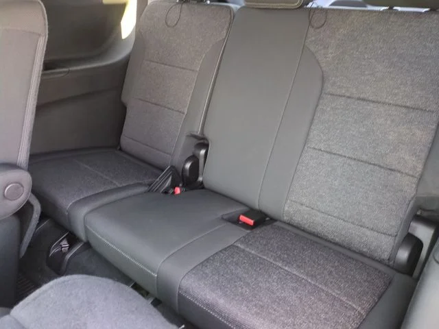 Used 2025 Gray Chevrolet LT image 23