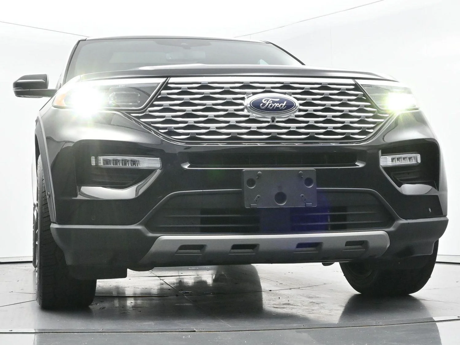 Used 2022 Agate Black Ford Platinum image 45