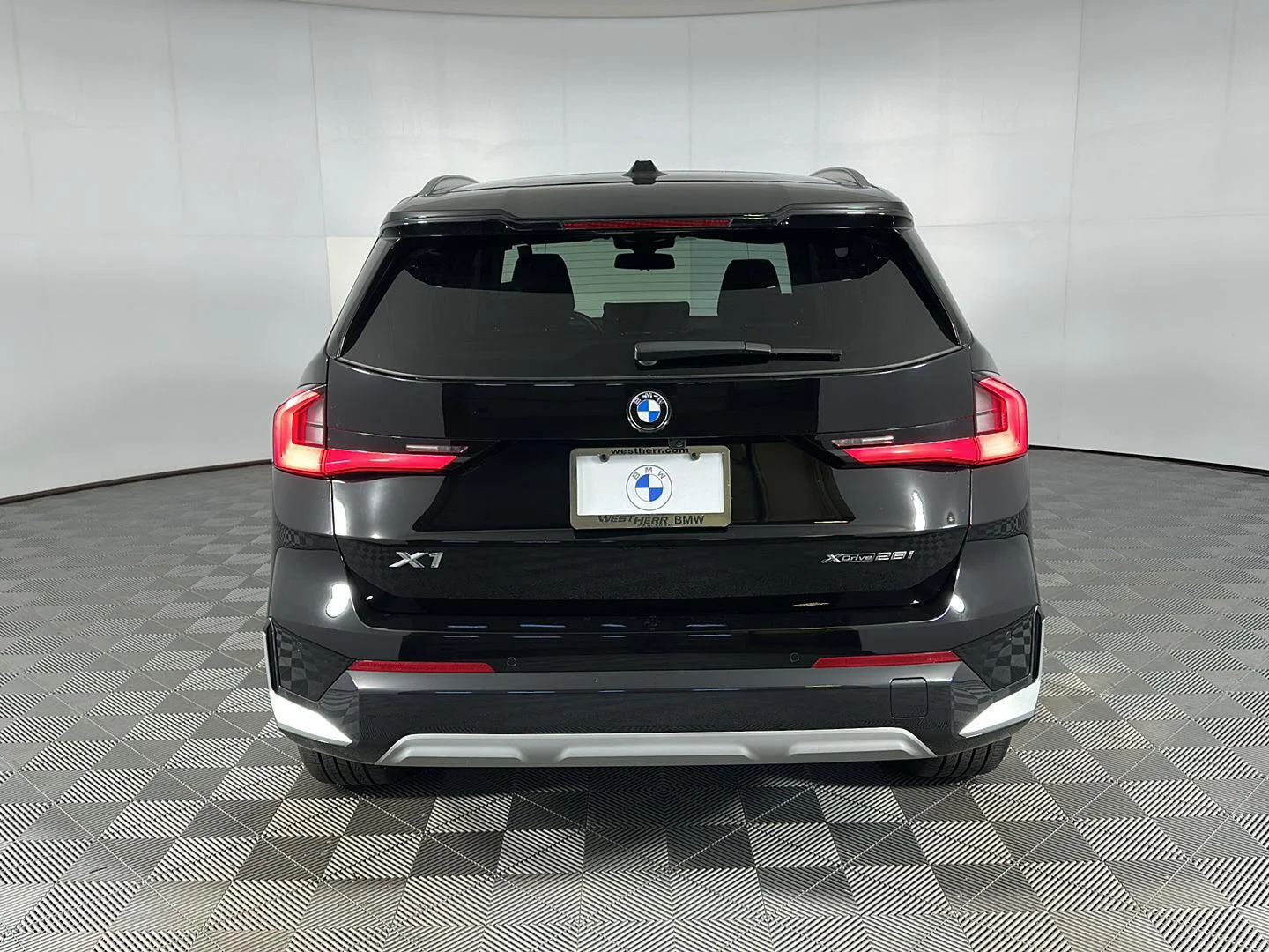 Used 2024 Jet Black BMW xDrive28i image 22