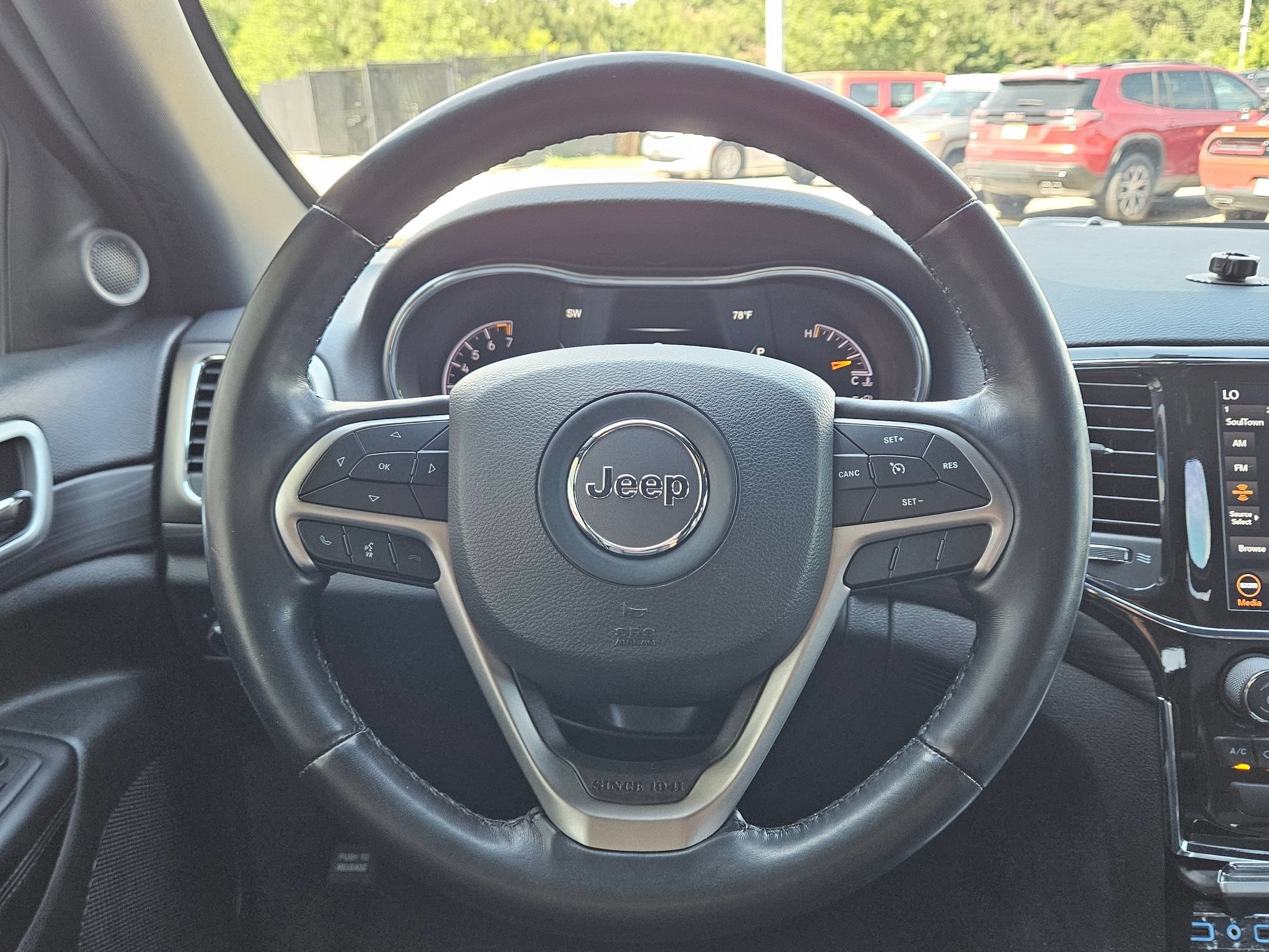 Used 2022 Velvet Red Pearlcoat Jeep Laredo X image 15