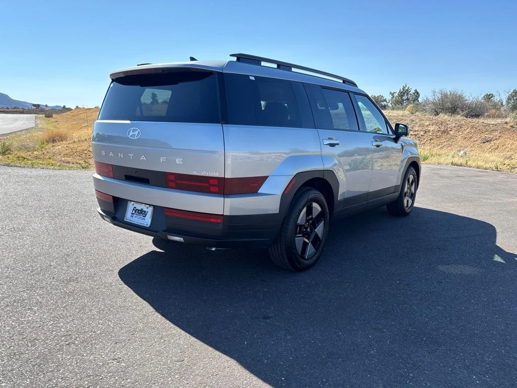 Certified Used 2026 Silver Hyundai SEL image 5