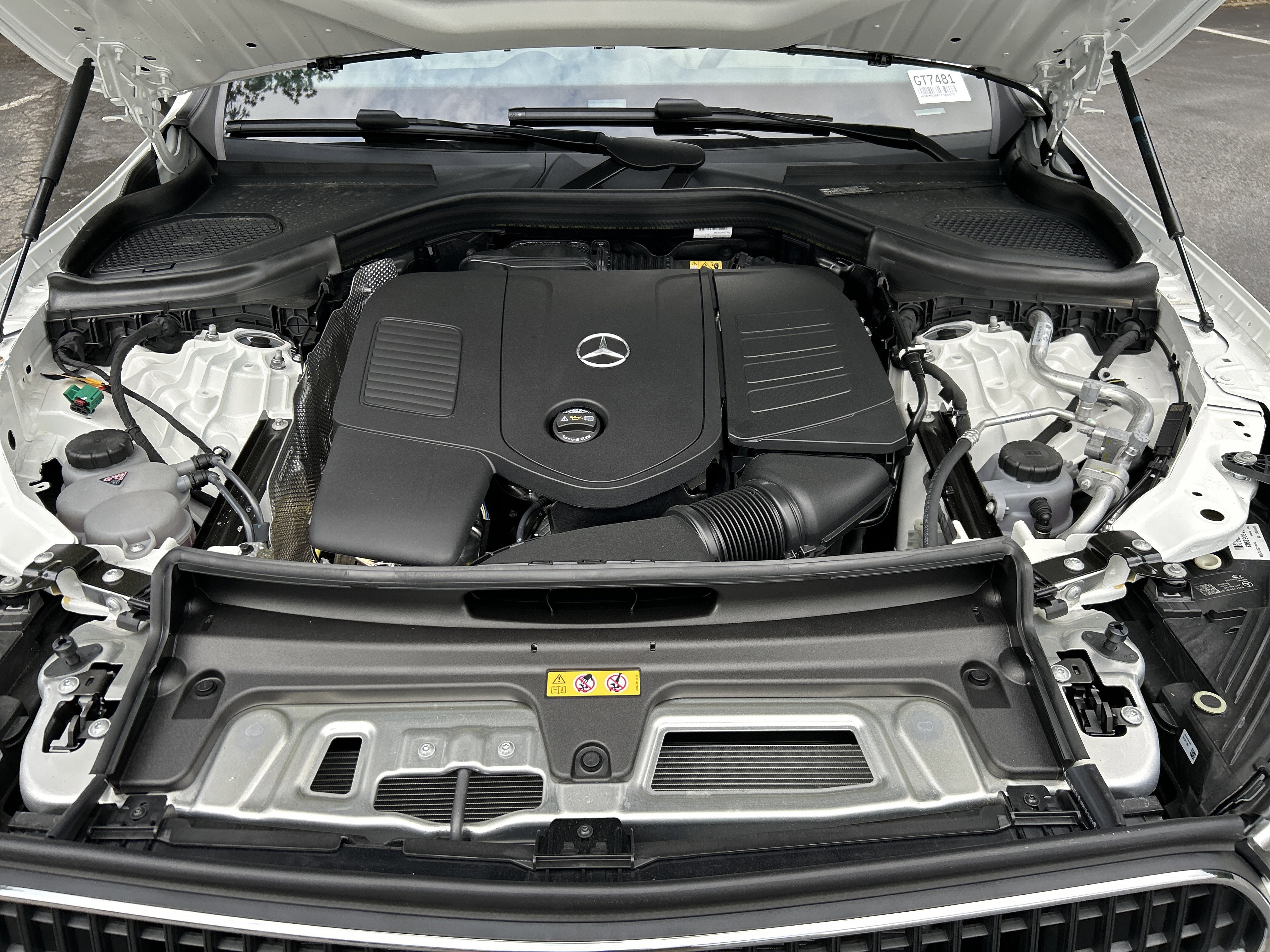 New 2026 Polar White Mercedes-Benz GLC 350e 4MATIC® SUV image 44