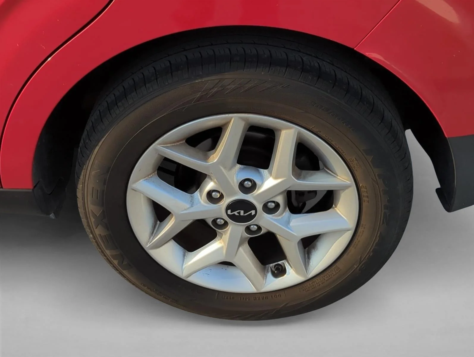 Used 2022 Inferno Red Kia LX image 7