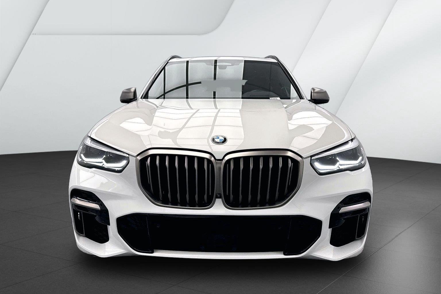 Certified Used 2022 Alpine White BMW M50i image 2