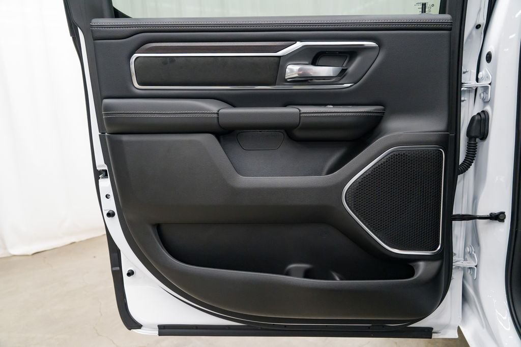 2026 RAM 1500 Laramie - Photo 26
