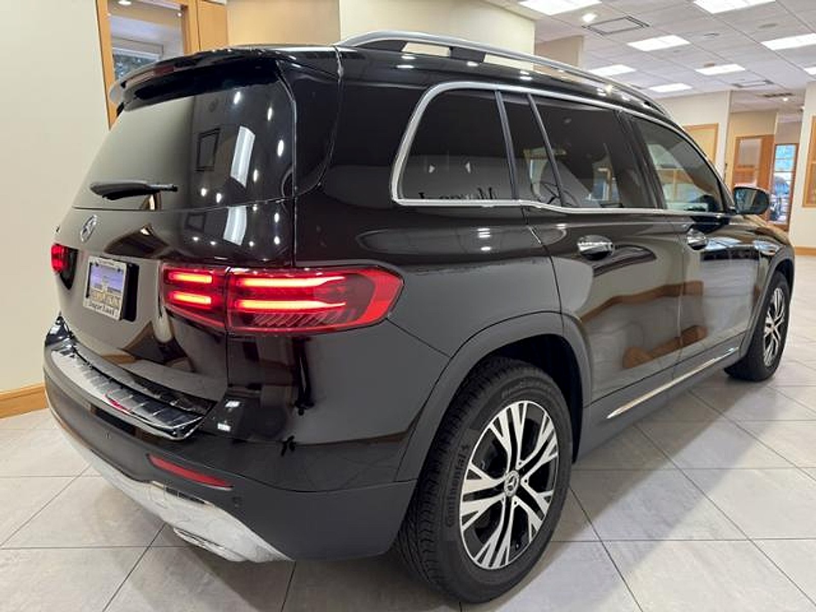 Certified Used 2024 Night Black Mercedes-Benz 250 image 5