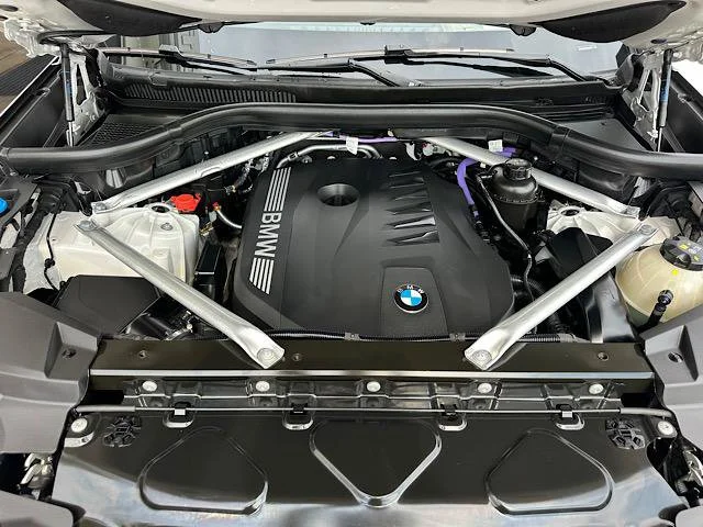 Certified Used 2024 Mineral White Metallic BMW xDrive40i image 13