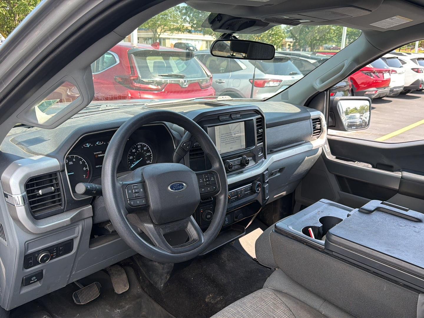 Used 2022 Iconic Silver Ford XLT image 4