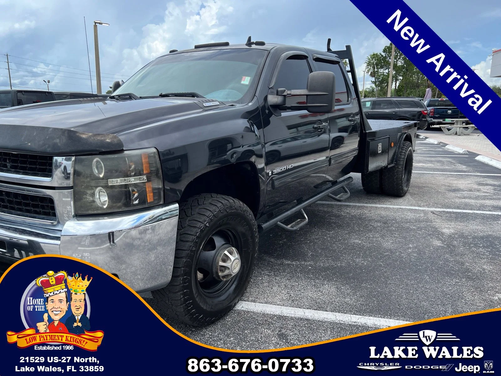 Used 2009 Black Chevrolet LTZ image 3