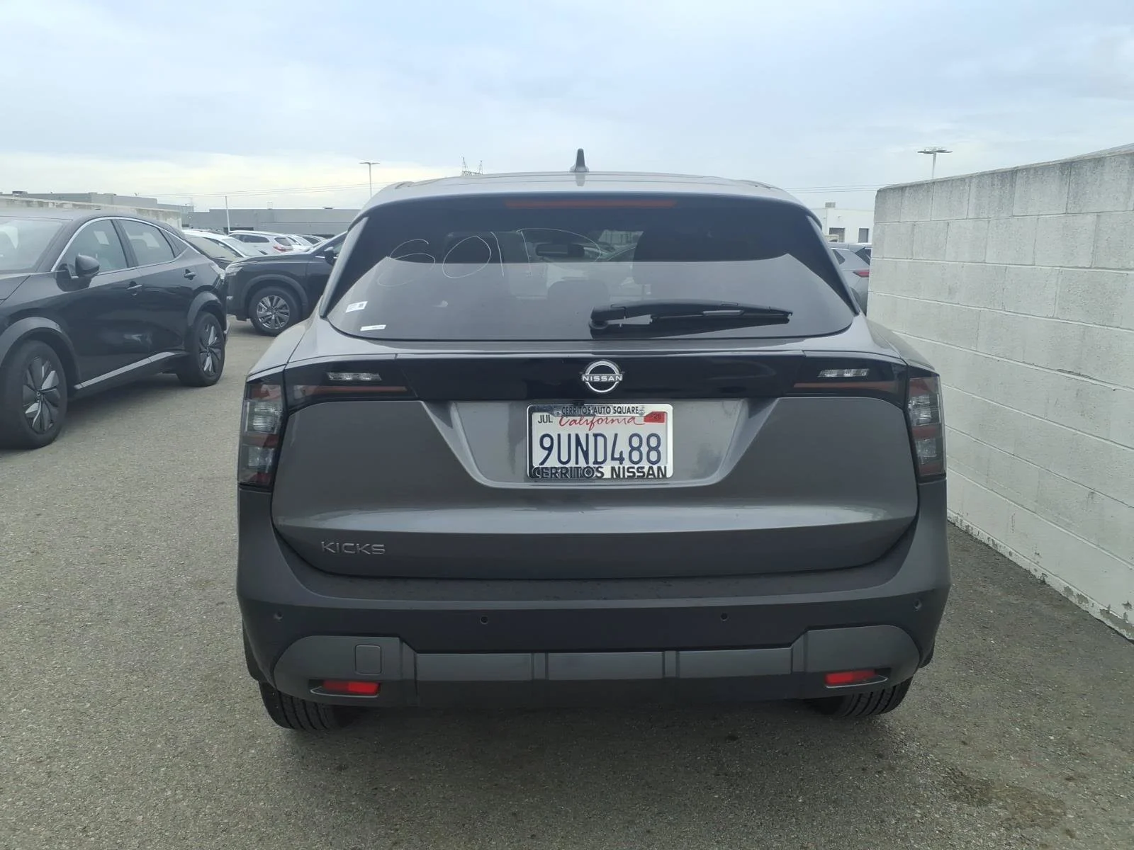 Certified Used 2025 Gun Metallic Nissan SV image 5