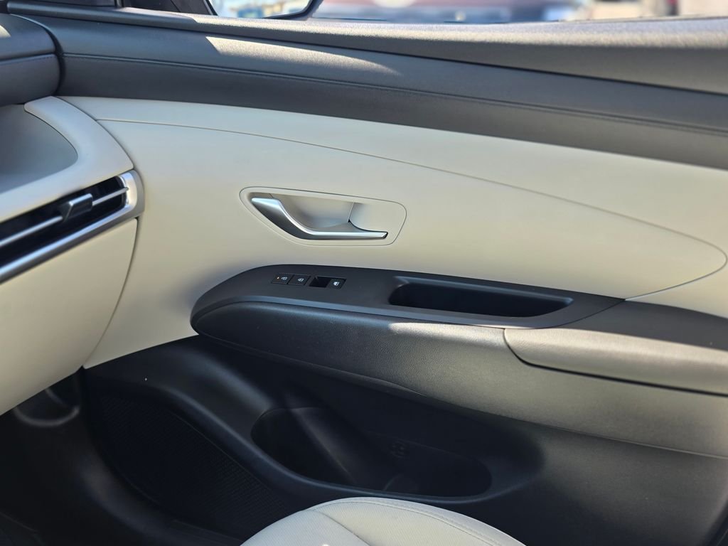 Certified Used 2025 Gray Hyundai SEL image 28