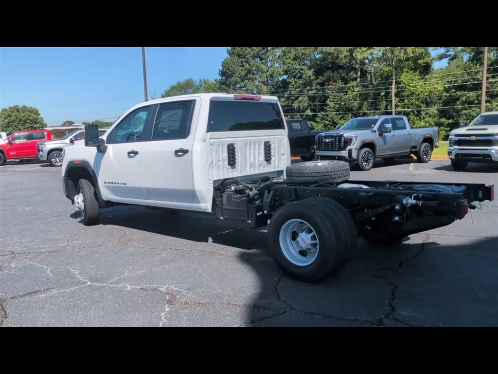 New 2026 Summit White GMC Pro image 30