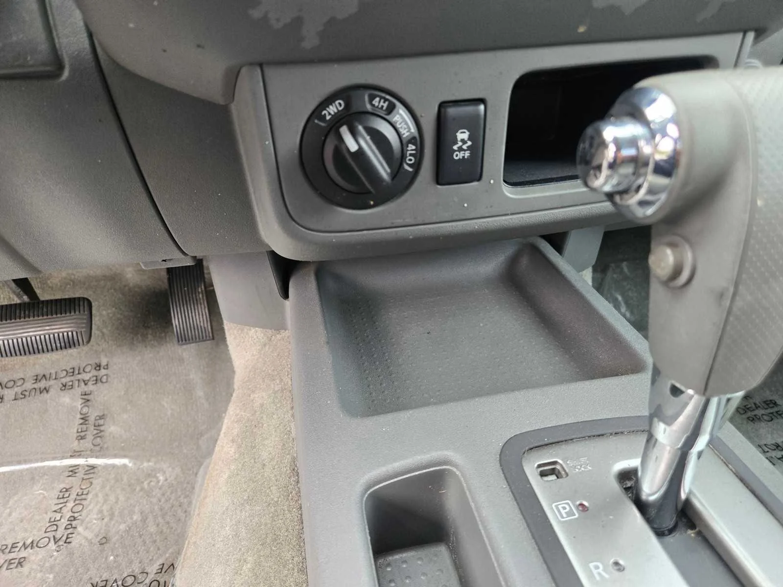 Used 2016  Nissan SV image 17