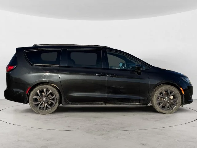 Used 2020 Black Chrysler Touring L Plus image 4