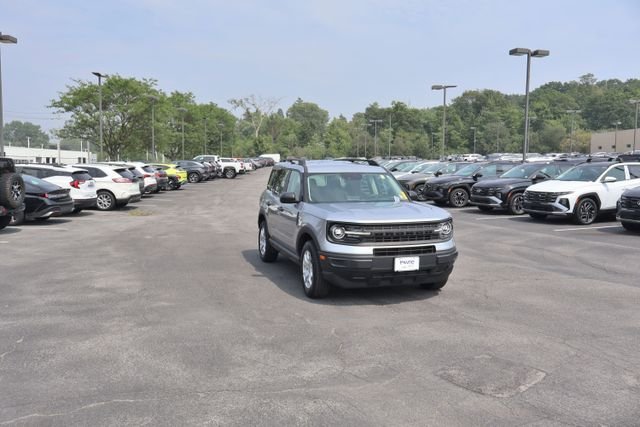 Used 2021 Silver Ford Base image 9