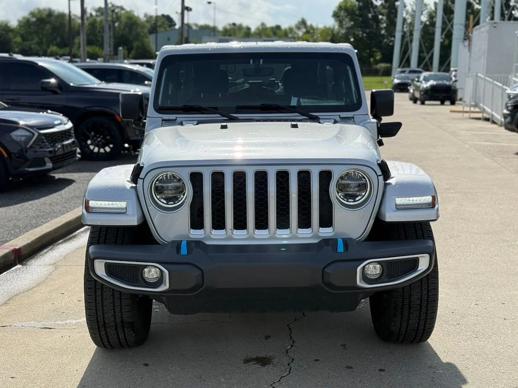 Used 2022 Silver Jeep Unlimited Sahara 4xe image 3