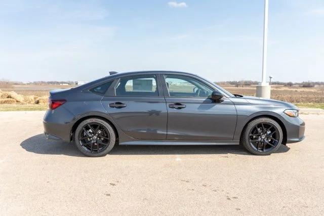 Used 2025 Gray Honda Sport image 8
