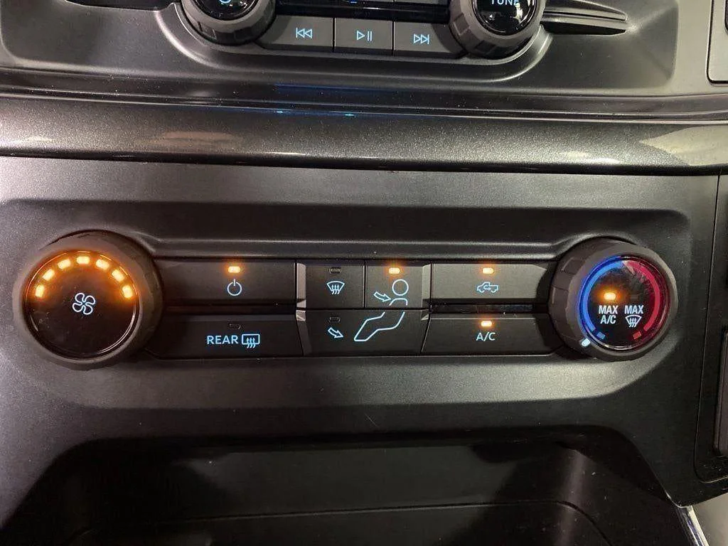 Used 2021 Agate Black Metallic Ford XL image 5