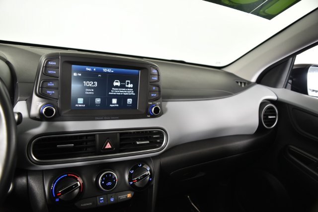 Used 2018 Black Hyundai SEL image 25