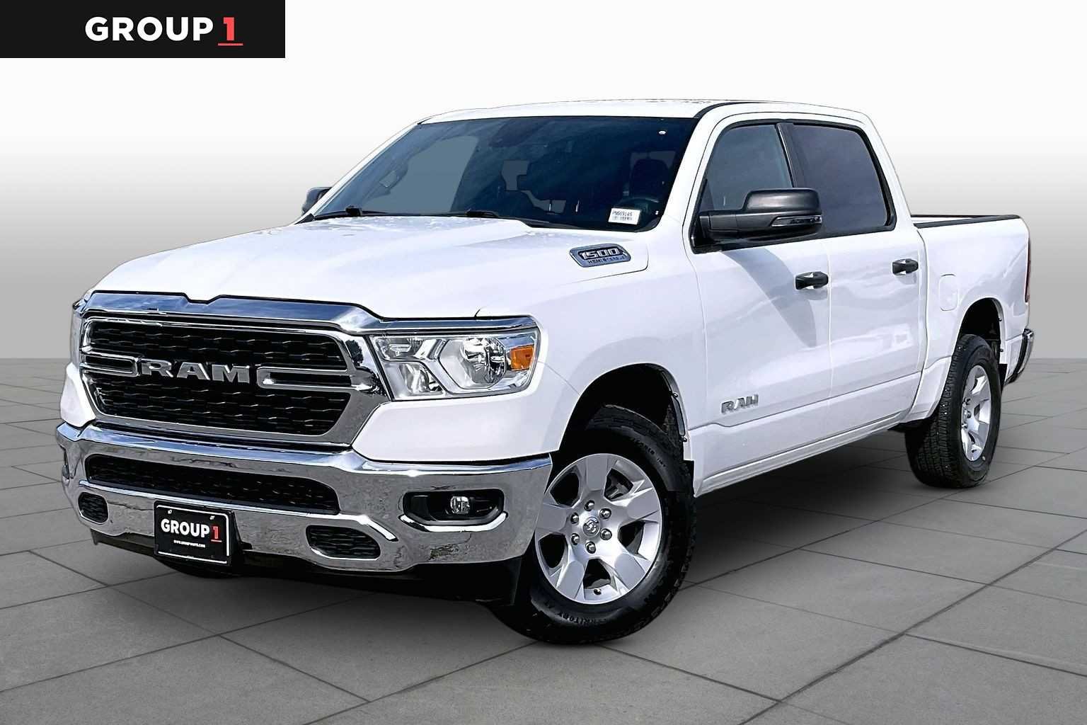 2023 RAM 1500 Big Horn/Lone Star 4x4 Crew Cab 5'7's photo