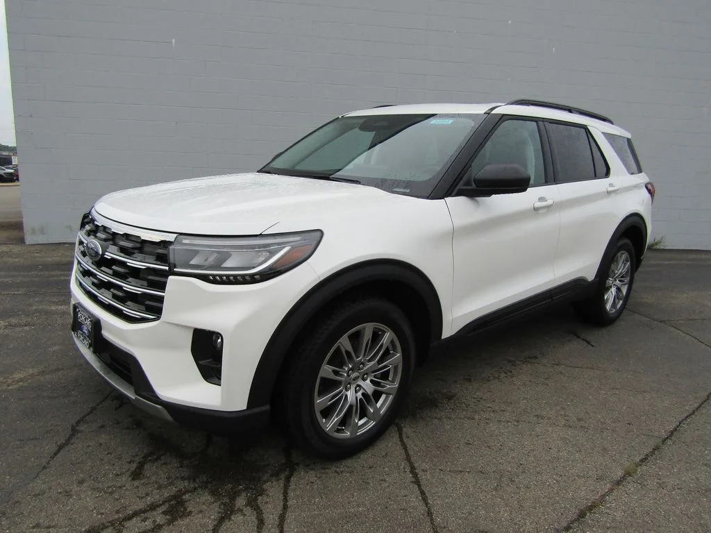 New 2026 Star White Metallic Tri-Coat Ford Active image 6