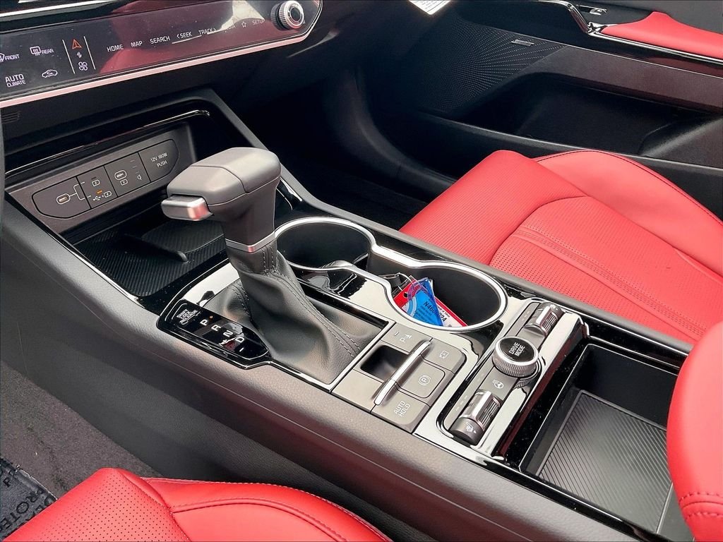 New 2026 Snow White Pearl Kia GT-Line image 14