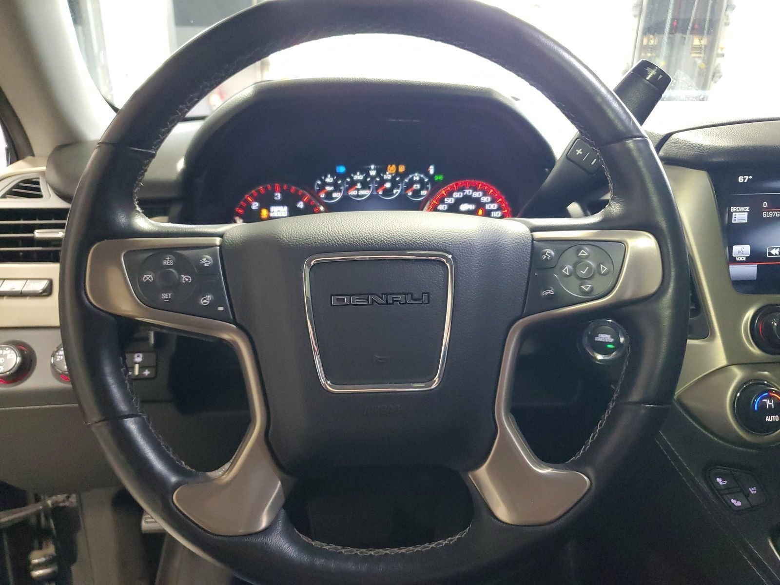 Used 2015 Black GMC Denali image 21