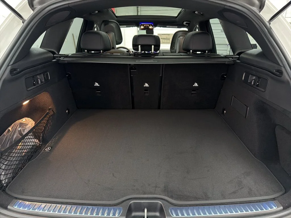 Used 2026 White Mercedes-Benz GLC 300 image 23