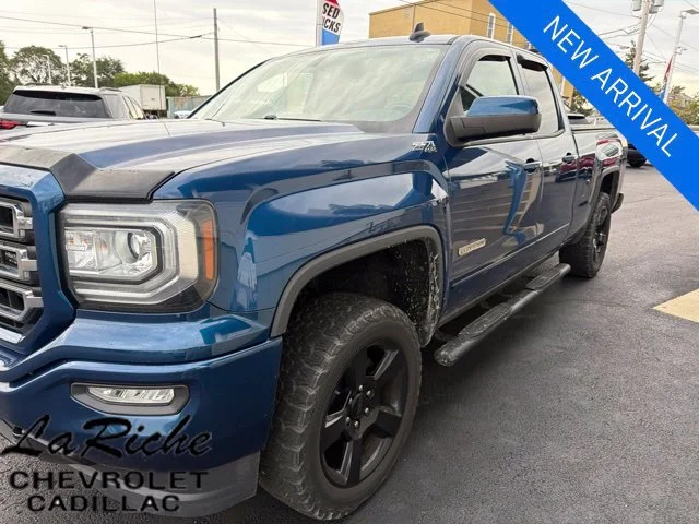 2017 GMC Sierra 1500 SLE 4WD photo