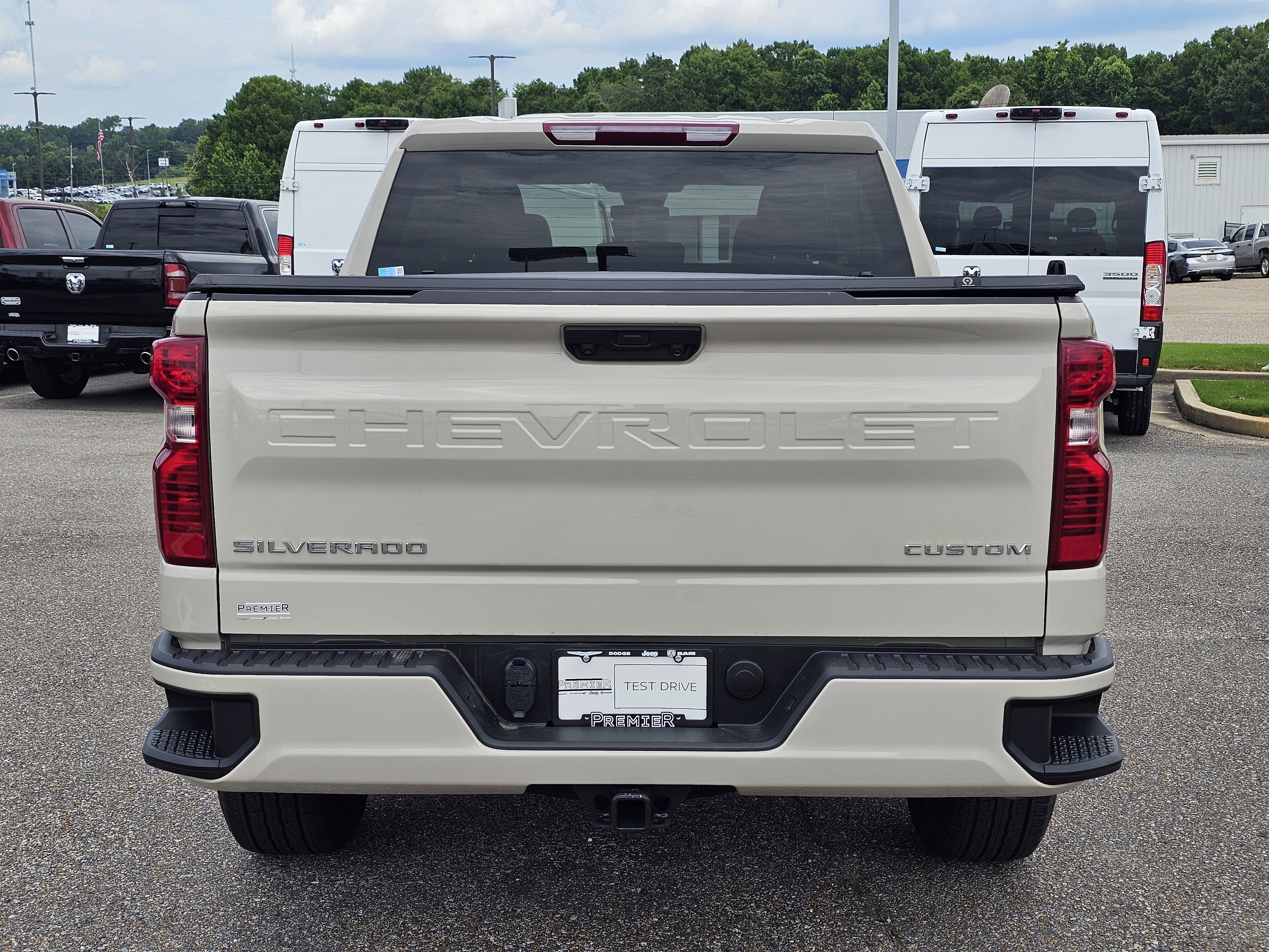 2026 Chevrolet Silverado 1500 Custom - Photo 12