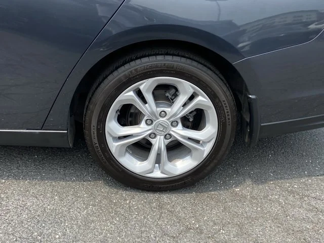 Used 2025 Gray Honda LX image 11