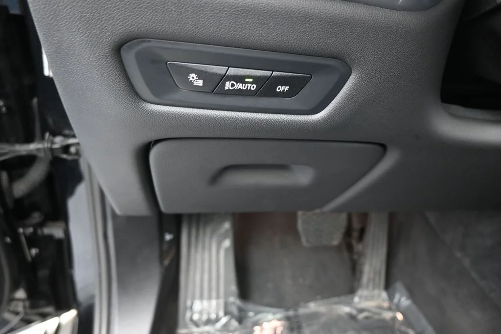 Used 2025 Black Sapphire Metallic BMW xDrive50e image 13