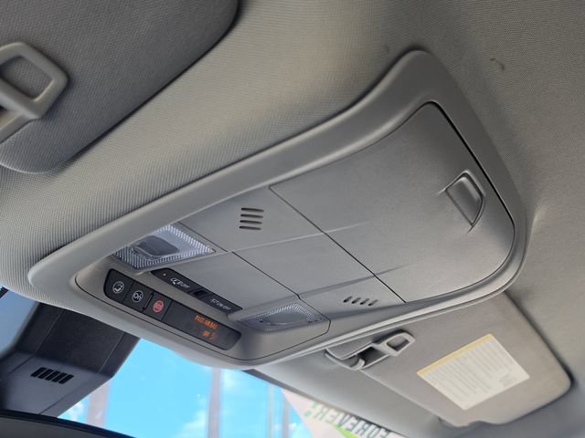 Used 2024 Summit White Chevrolet LT image 30